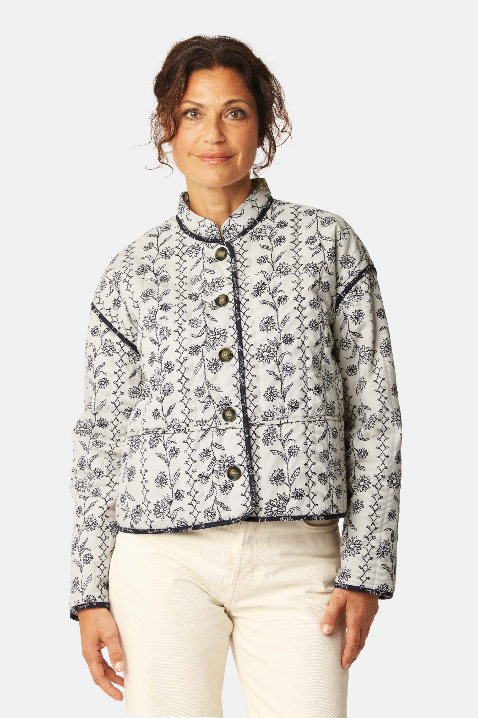 Short Padded Jacket - White Wildflower